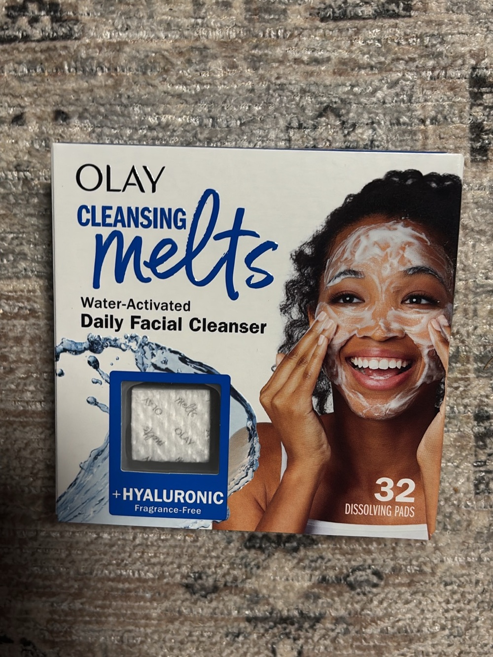 OLAY Cleansing Melts Daily Facial Cleanser - Blue and White Packaging